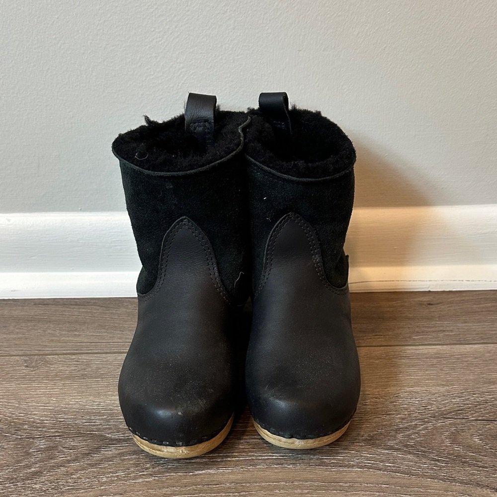 No 6 Shearling Lined Clog Boots